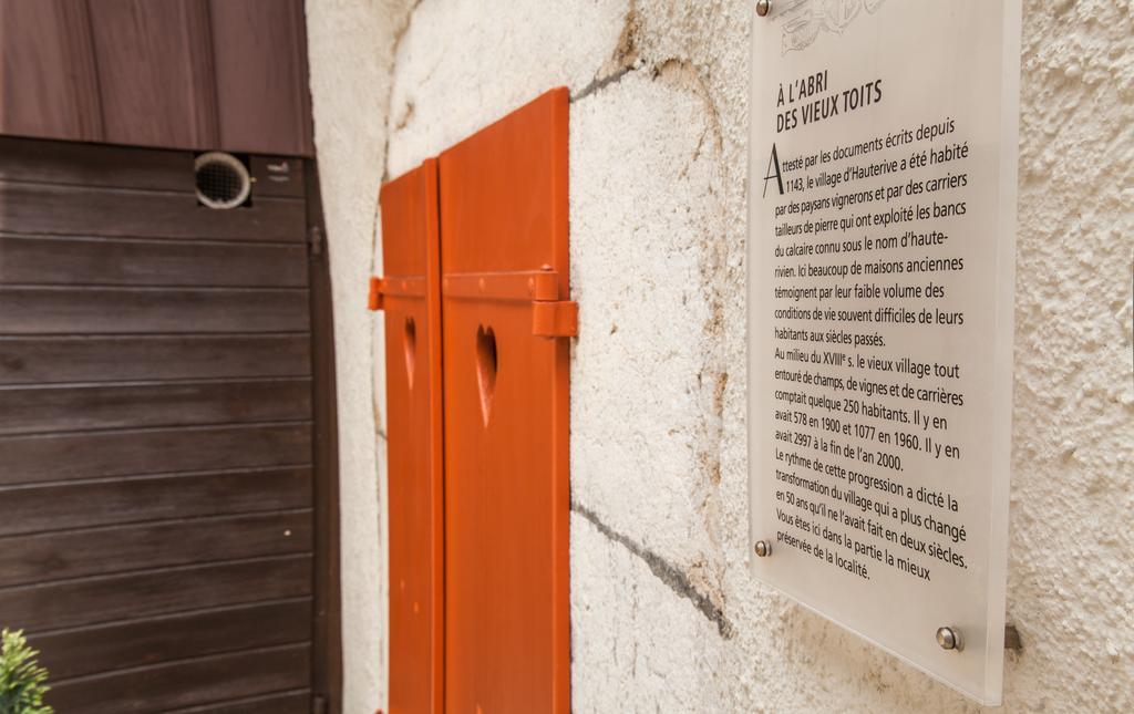 Hotel Les Vieux Toits Невшатель Экстерьер фото