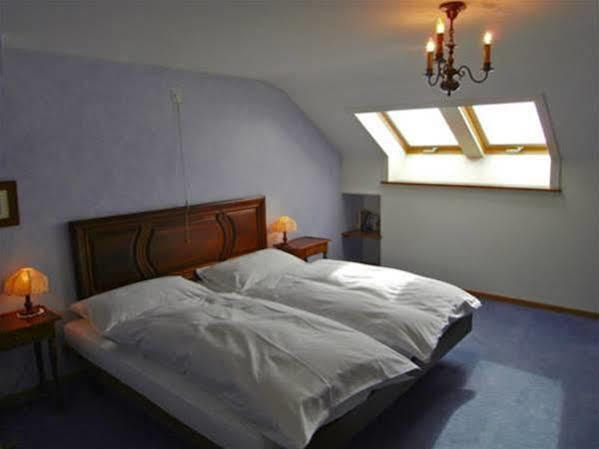 Hotel Les Vieux Toits Невшатель Экстерьер фото